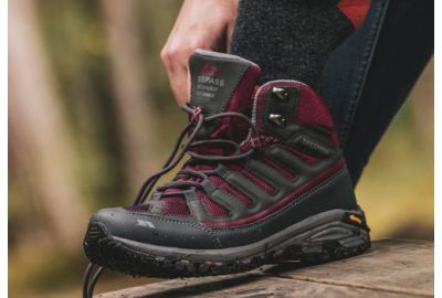 Buty trekkingowe damskie Trespass w kolorze bordowo-szarym – wygodne obuwie outdoorowe na szlaki górskie